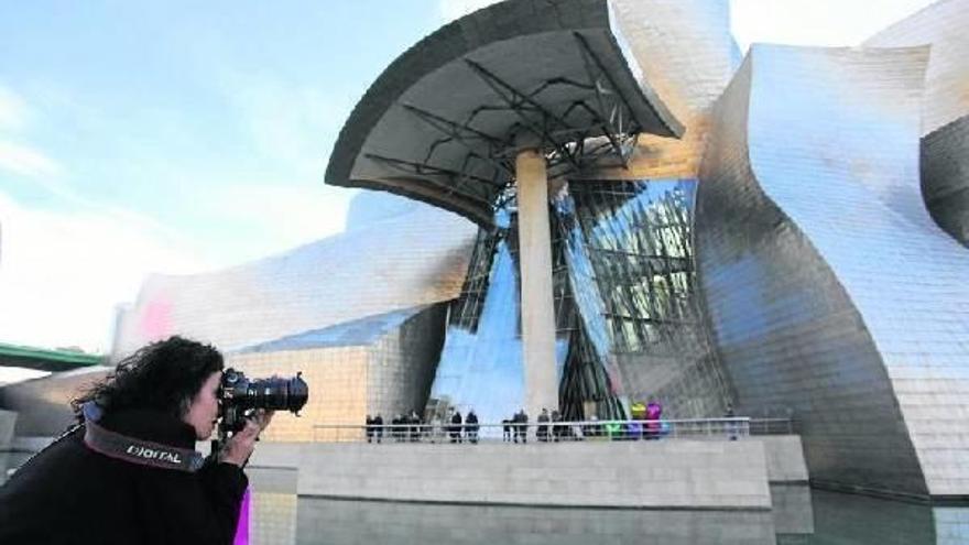 El Guggenheim abre hoy para responder a la demanda del público
