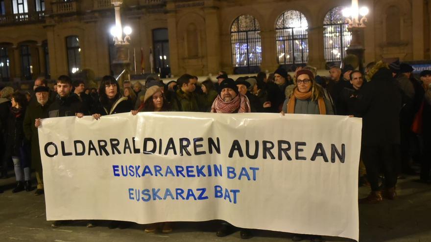 Donostia: Protestan contra la sentencia que anula el requisito de saber euskera en la policía municipal