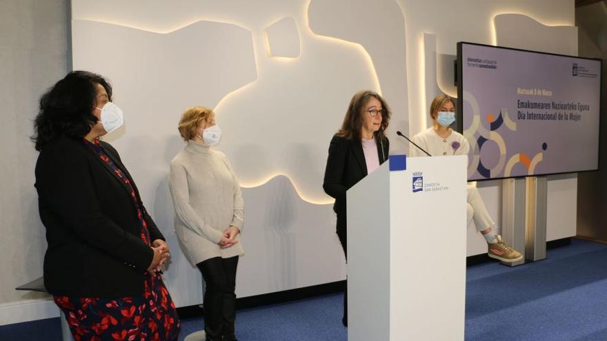 La concejala Marisol Garmendia, en la presentación de los actos impulsado por el Ayuntamiento del Día de la Mujer.