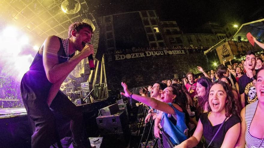 Imagen de un concierto de Akerbeltz en Donostia.