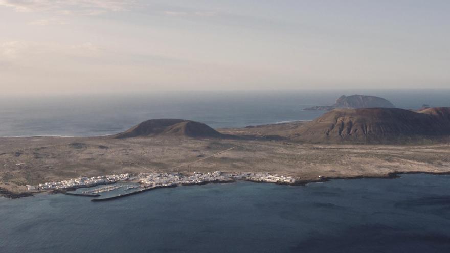 La Graciosa: una isla toda natural, sin asfaltar y con playas paradisíacas