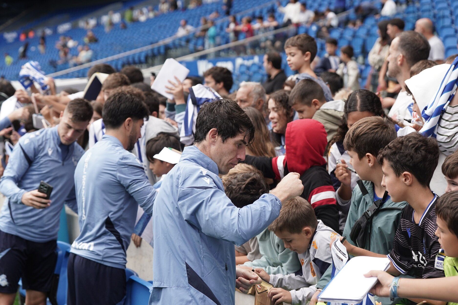 El entrenamiento de la Real a puerta abierta en Anoeta, en imágenes