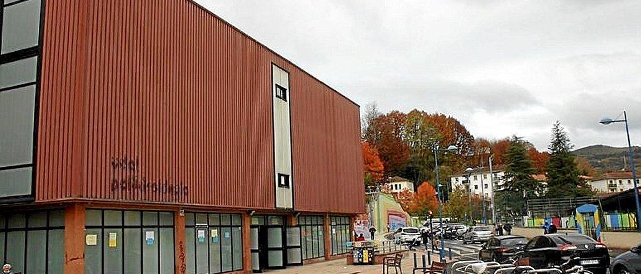 Errenteria: El bar-cafetería del polideportivo se reabrirá el lunes