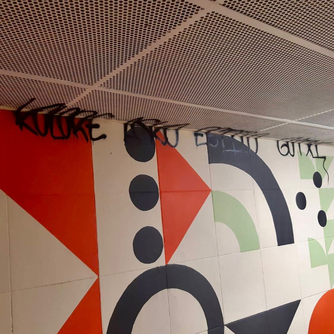 En imágenes: Vandalizan el mural de Teodoro Dublang