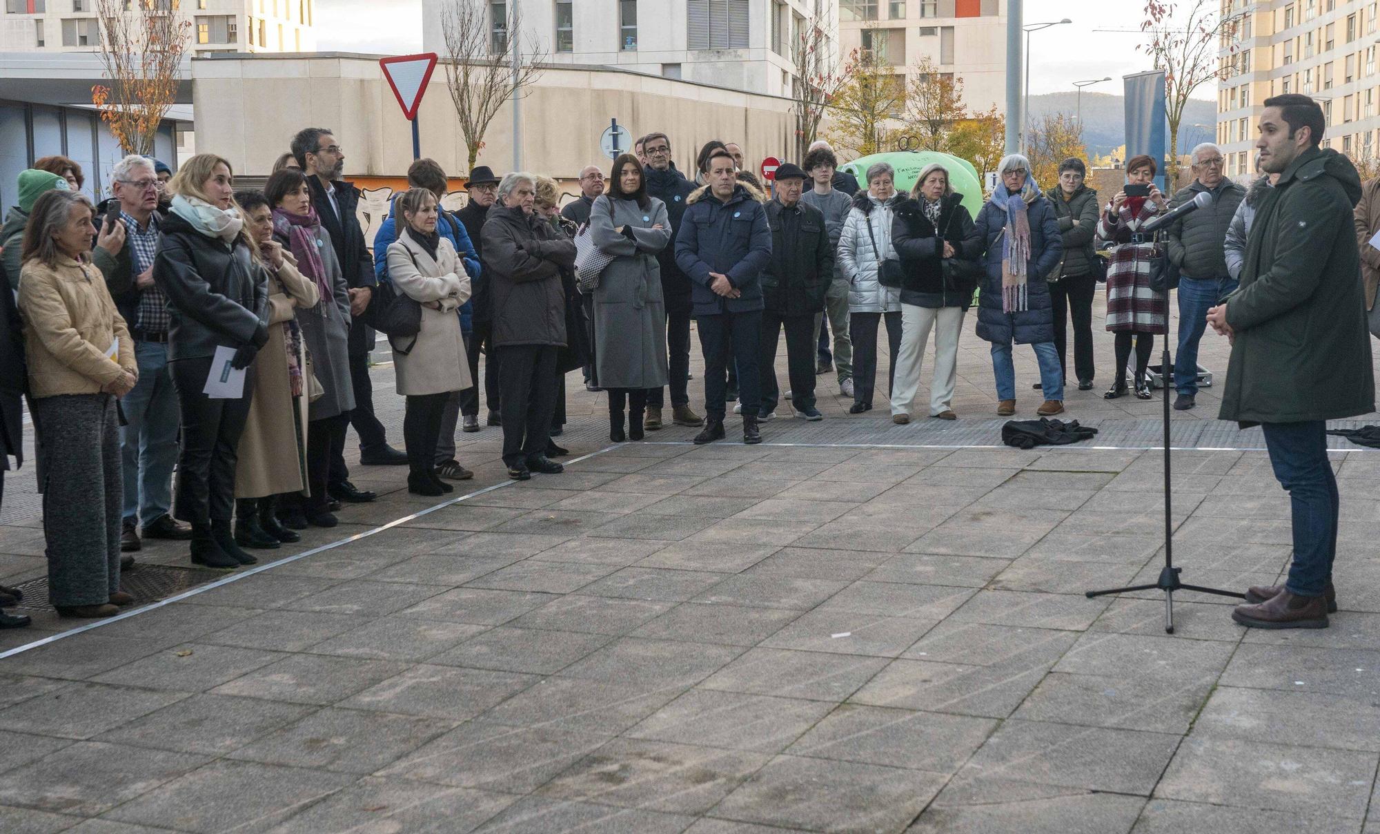 En imágenes: Zabalgana estrena un mural sobre la evolución del movimiento obrero