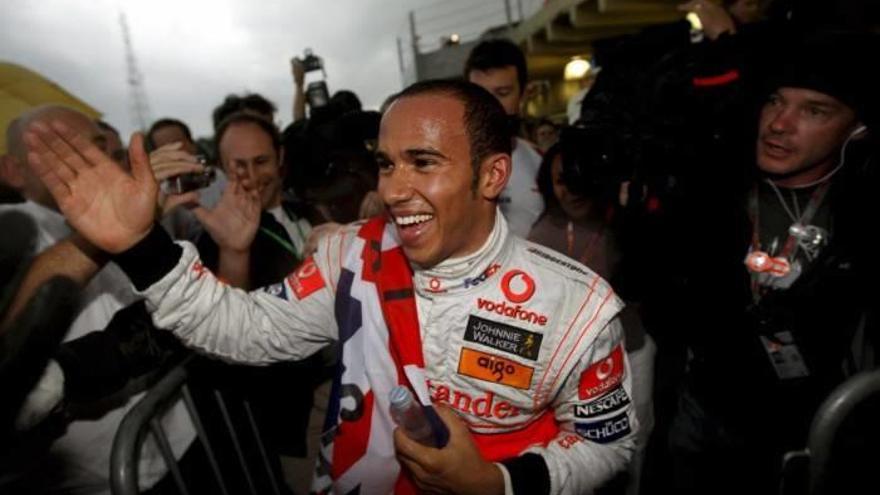 Hamilton: &quot;El coche se ha comportado como no lo ha hecho durante todo el año&quot;