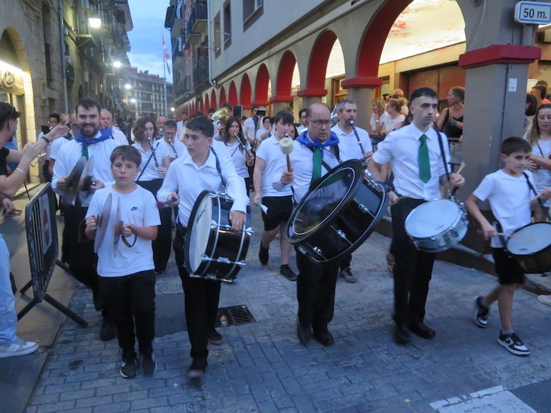 Los urretxuarras lo dan todo en las fiestas de Santa Anastasia