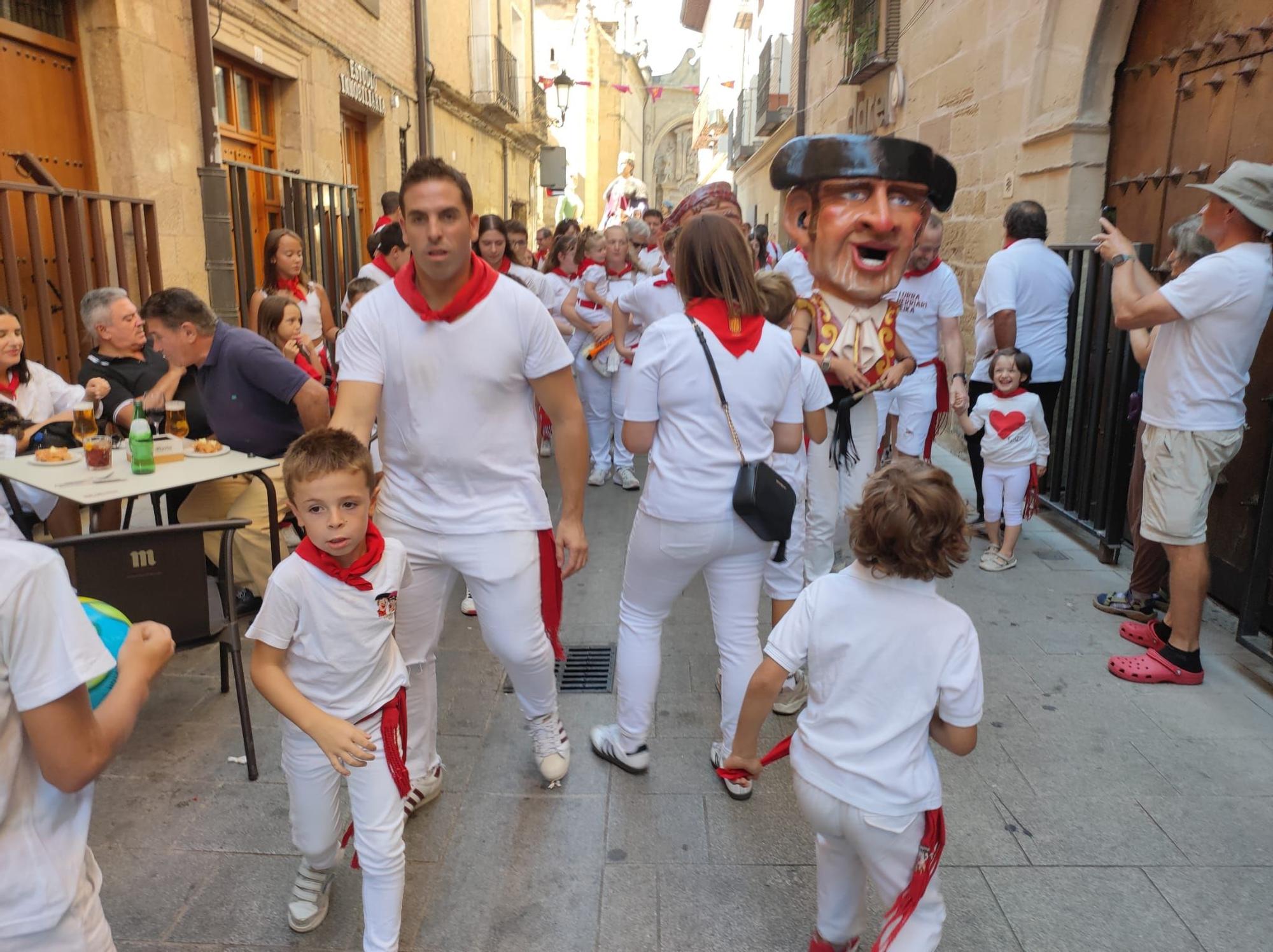 Fotos del cohete de fiestas de Viana 2025