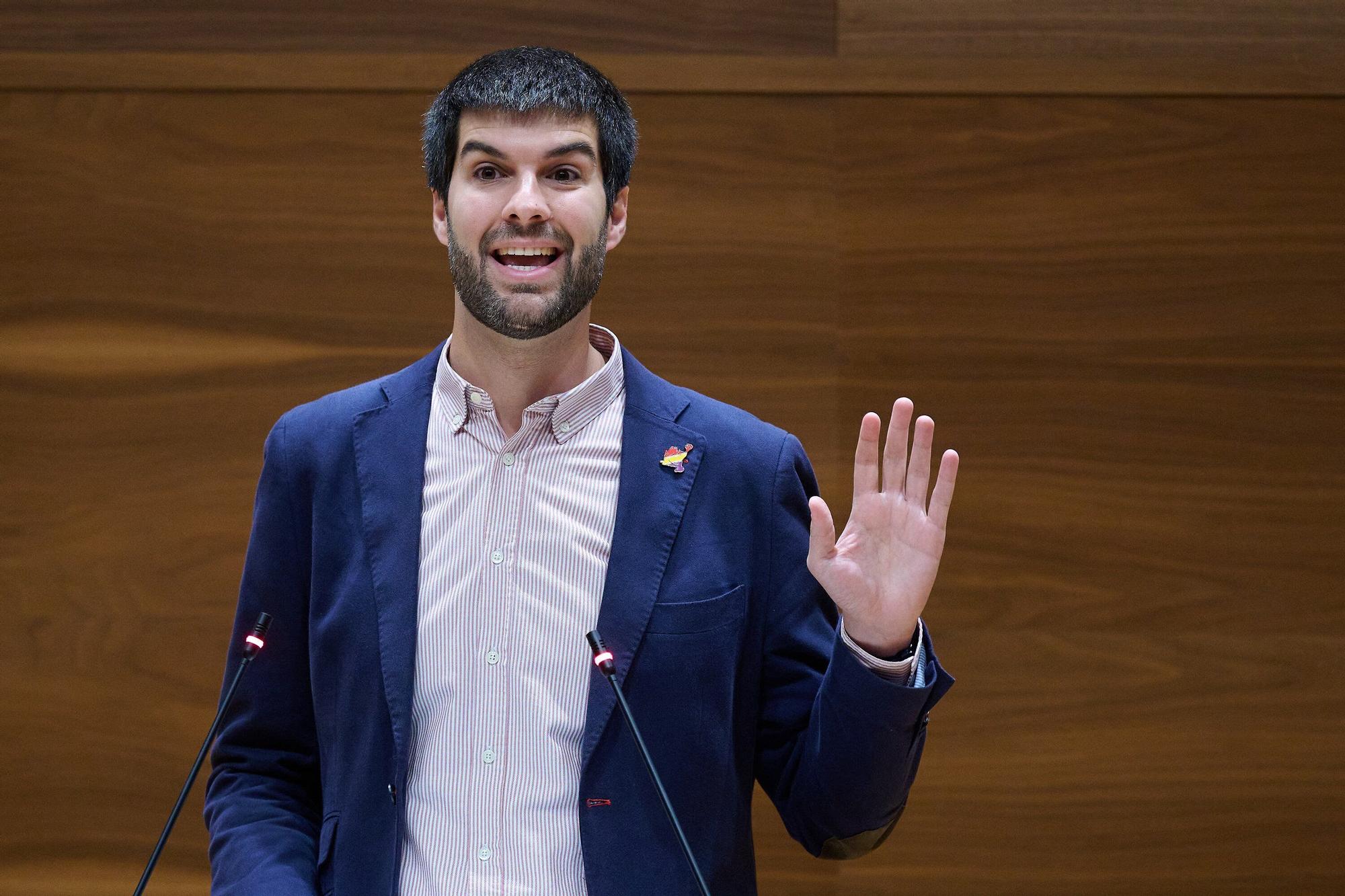 Fotos del pleno del Parlamento de Navarra este jueves, 18 de septiembre