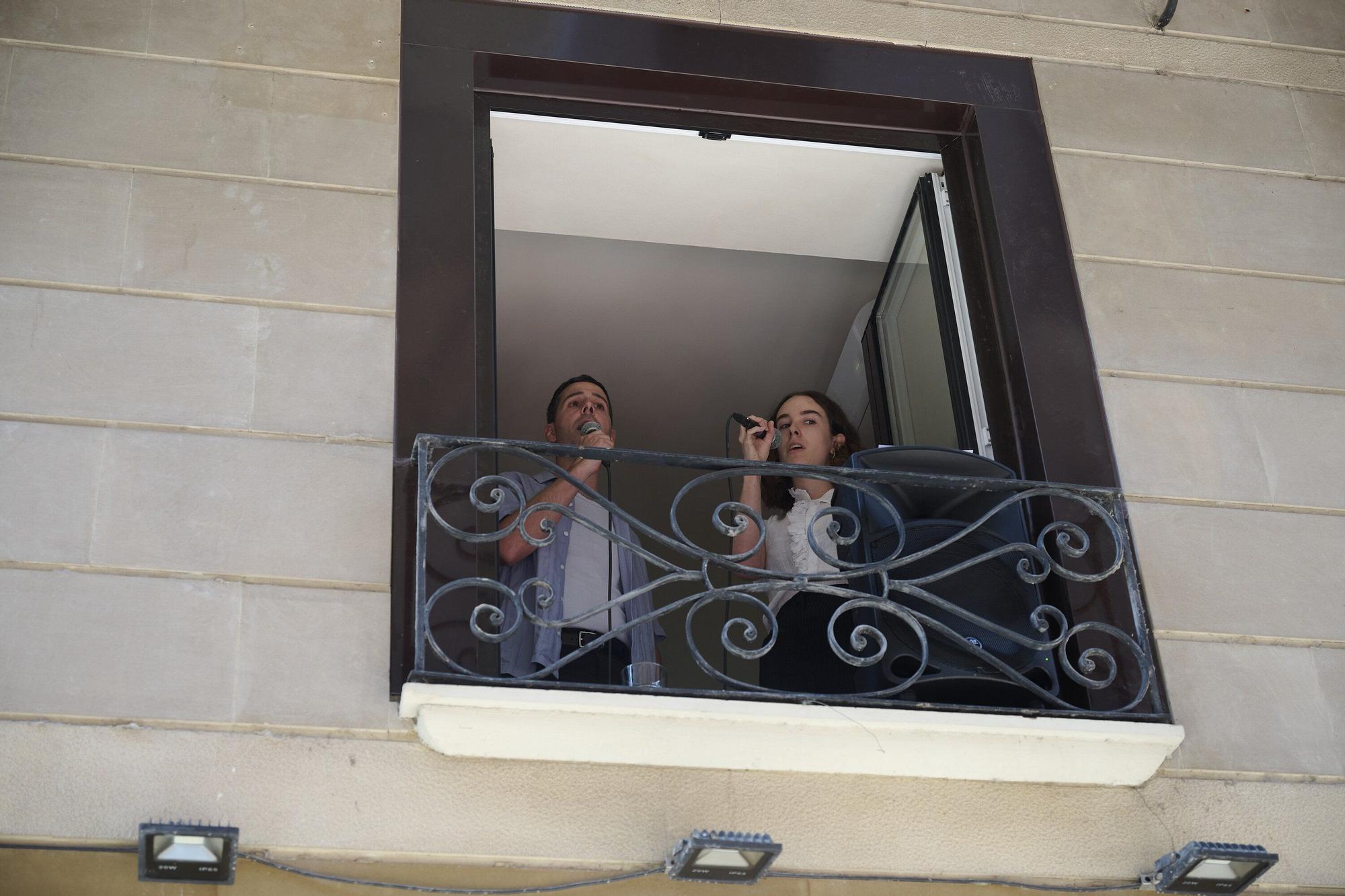 Fotos de la inauguración del bar Laba Elkartea en la Plaza del Castillo