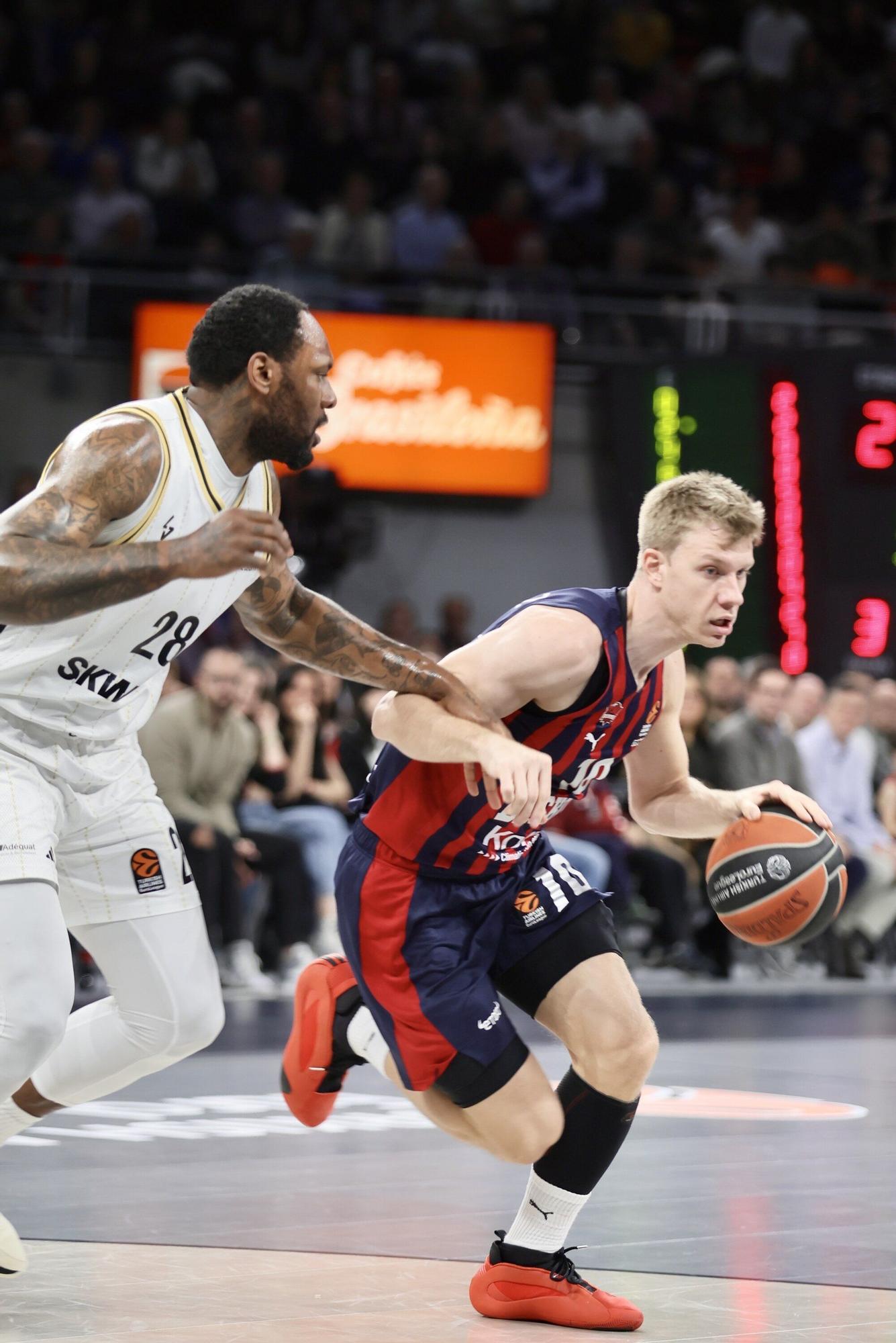 Las imágenes del Baskonia-Asvel de Euroliga en el Buesa Arena