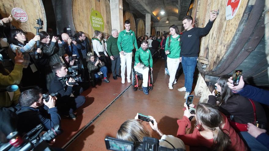 Hernani y Astigarraga crean un spot para apelar al civismo durante la temporada del txotx