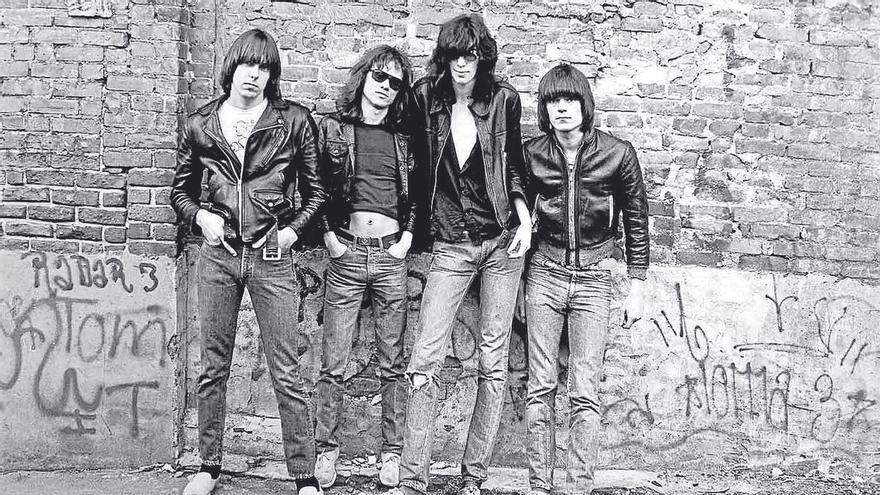 ¡Hey Ho, Let’s Go! Y los Ramones crearon el punk