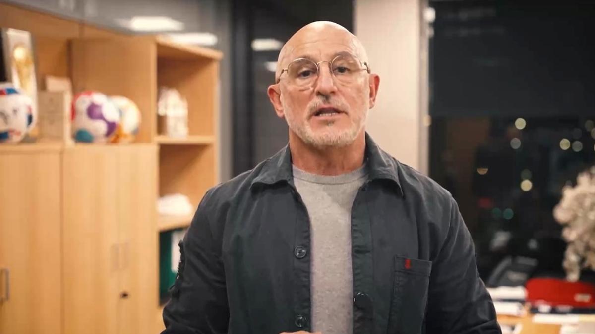 Luis de la Fuente en el video de felicitación al San Martín en su 30 aniversario