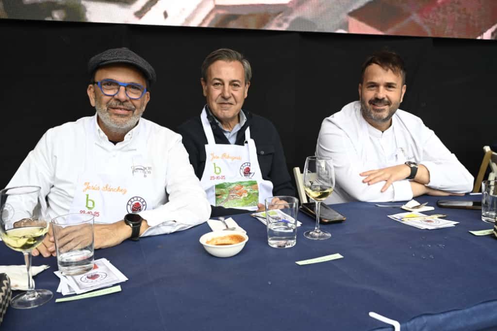 Las putxeras humean en Balmaseda en homenaje al tren de La Robla