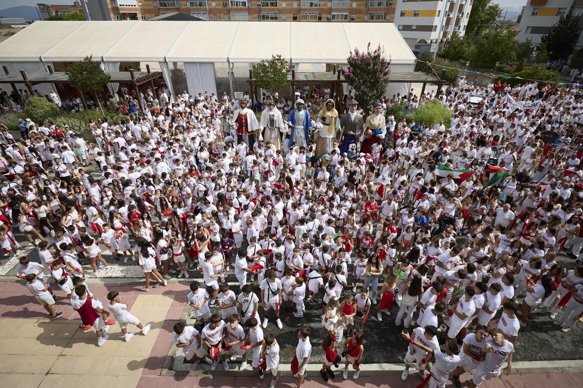Fotos del chupinazo de fiestas de Noáin