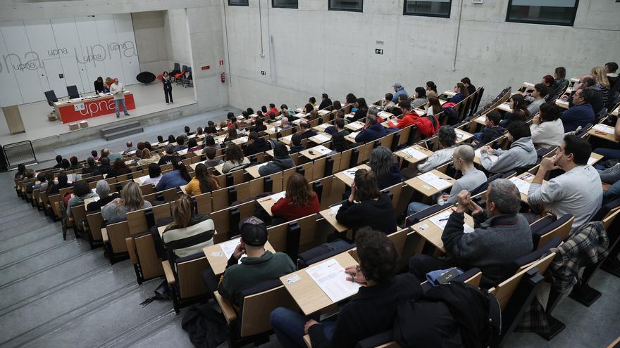 3.904 personas, el 65% de las admitidas, realizan la oposición de 158 plazas para servicios generales en Navarra