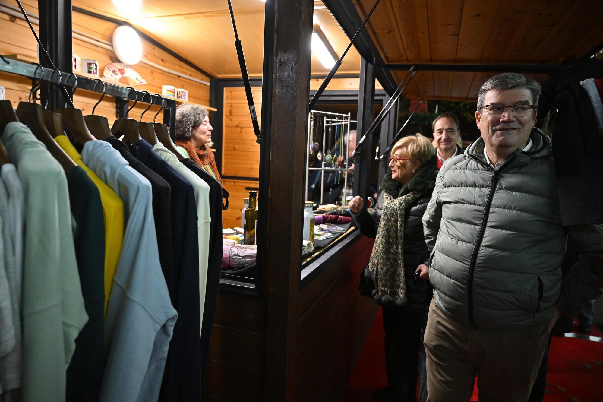 En imágenes: Luz, sonido y tradición, el mercado de Navidad de Bilbao abre sus puertas