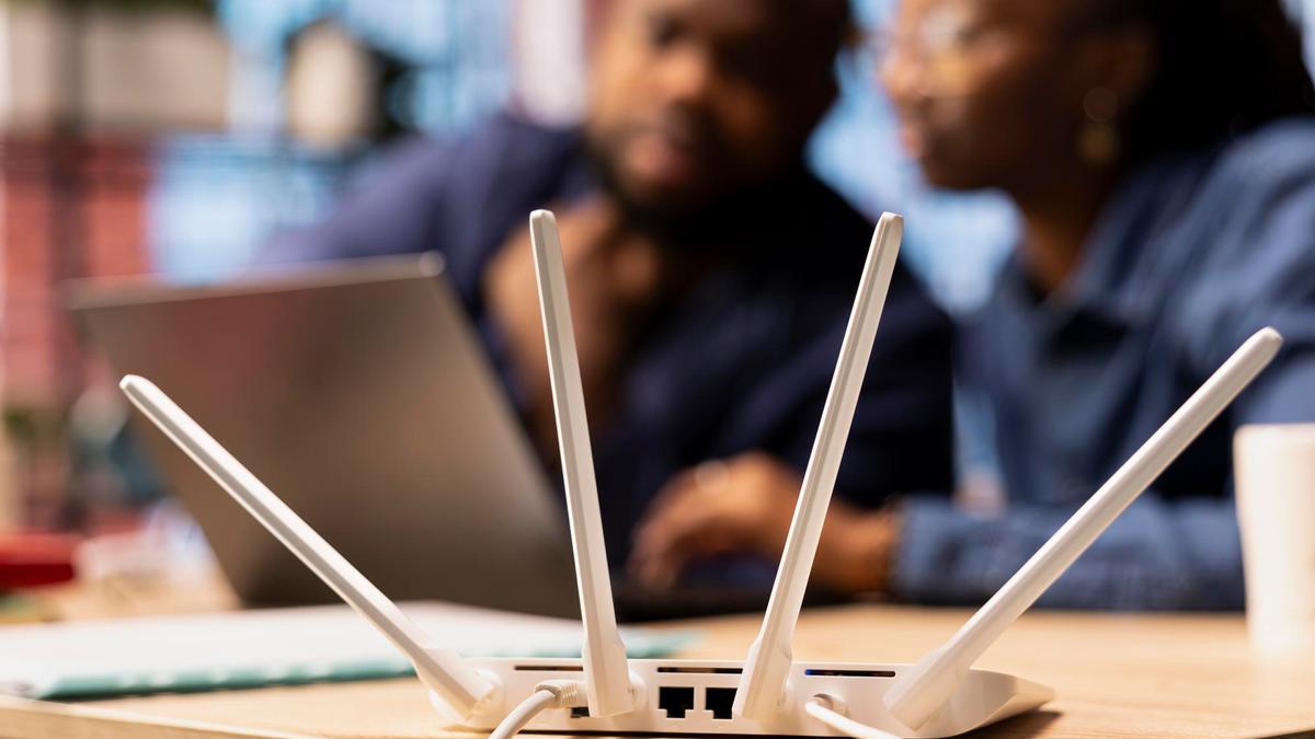 El router, ese aparato que nos facilita una ventana al mundo a gran velocidad y desde casi cualquier sitio.