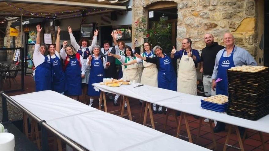 El pintxo solidario de bacalao de los comerciantes de Basauri, también para la pequeña Laia