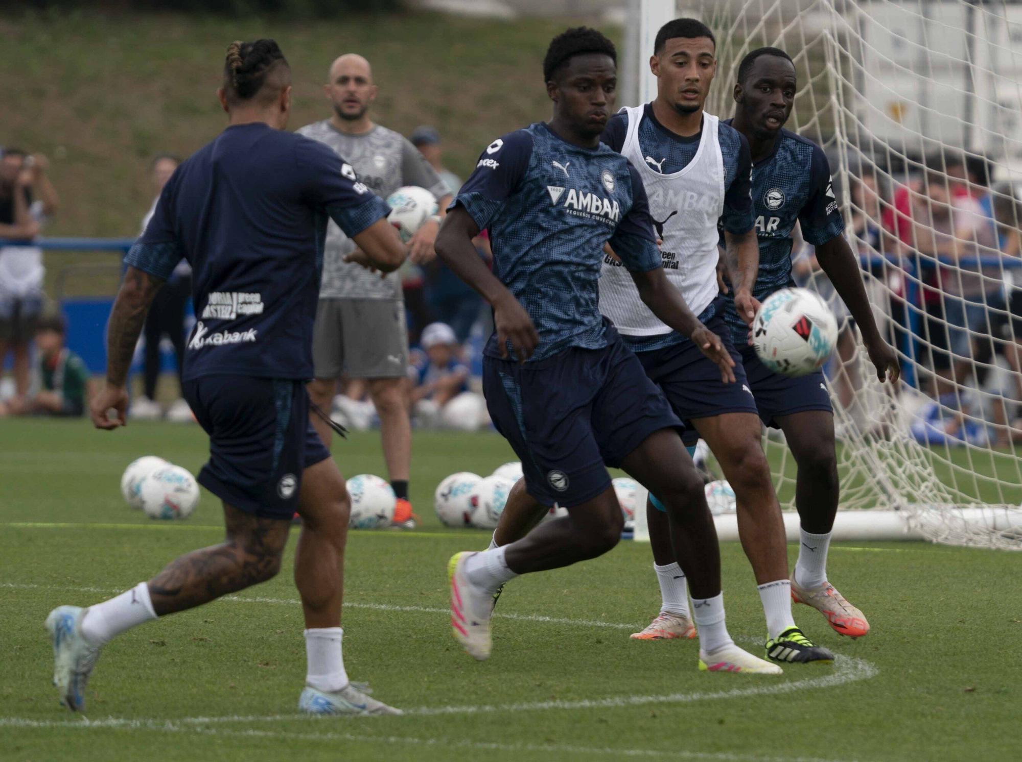 En imágenes: Una afición entregada al Alavés