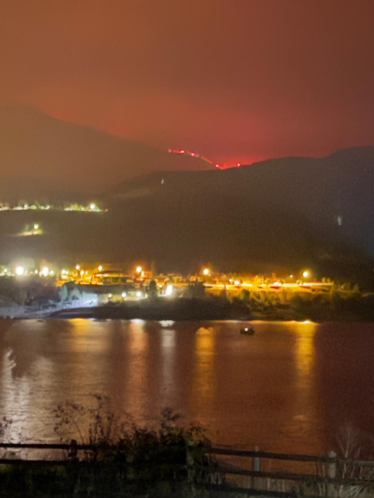 En imágenes: "Al final, tenemos picos, palas y voluntad"