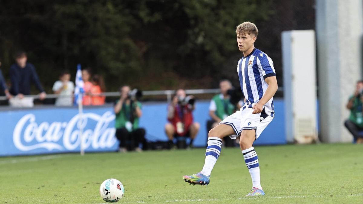El lateral derecho de la Real Sociedad Iñaki Rupérez, en un amistoso en Zubieta