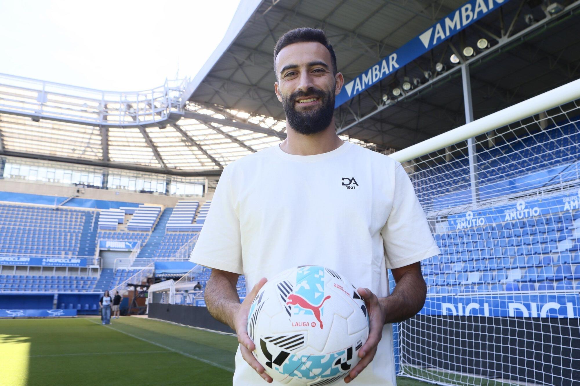 En imágenes: Entrevista al jugador del Alavés Abde Rebbach