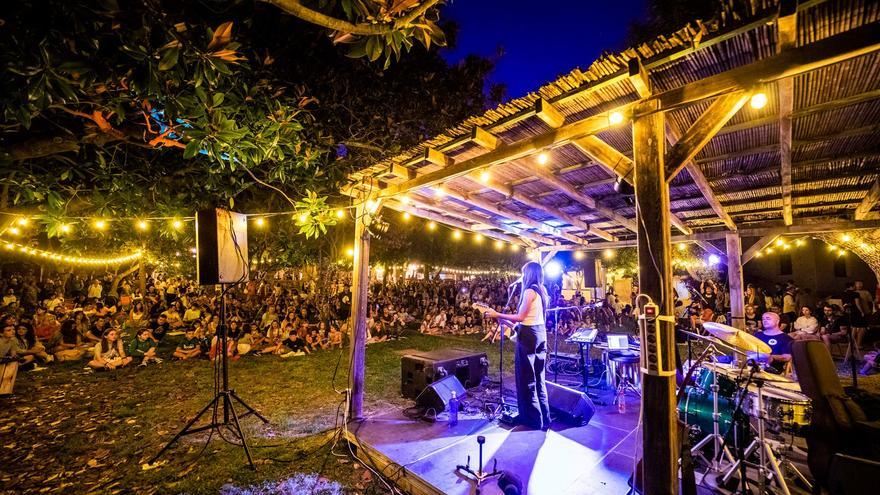 Folklorea, Musika eta Argi Gaua Mundakan