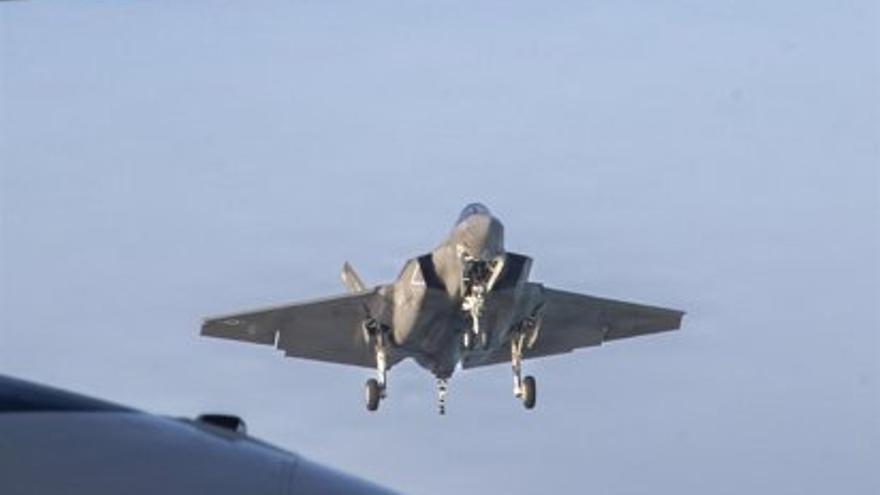 Irán reivindica el derribo de un avión de combate de EEUU en el estrecho de Ormuz