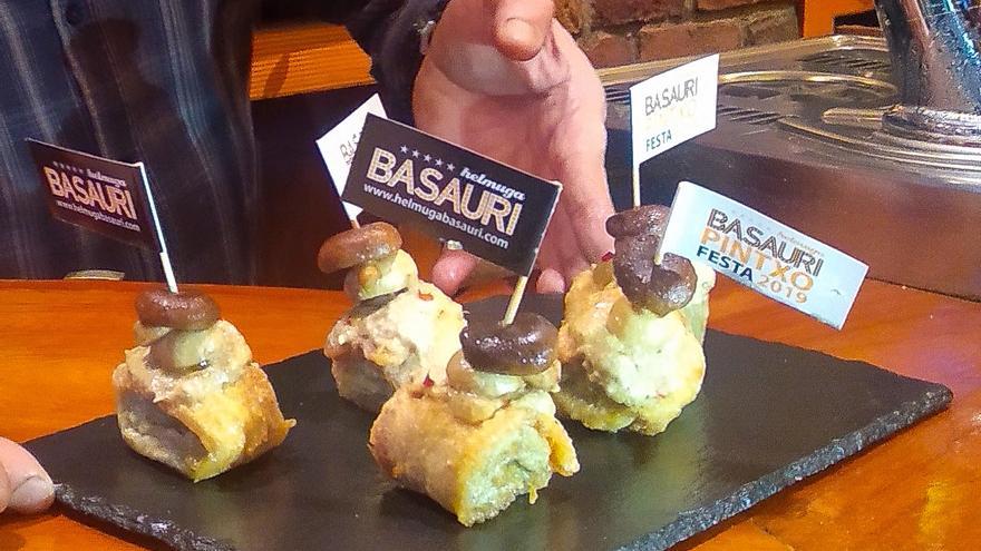 La carne de ave, el calabacín o la castaña, bases del Basauri Pintxo Festa