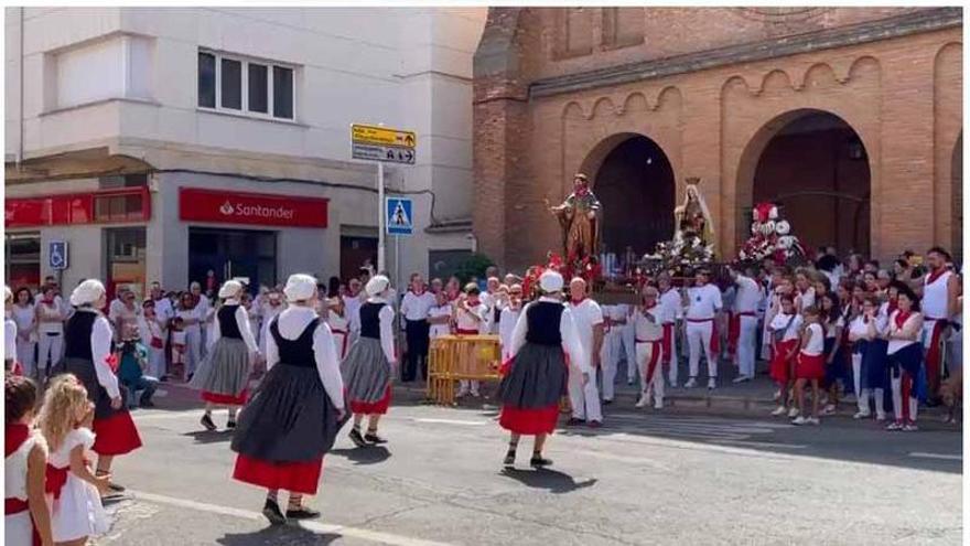 Bailes por el Día Grande de San Adrián
