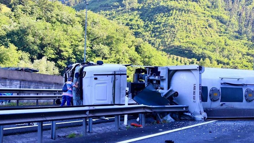Trágico accidente en la AP8 con cinco policías forales fallecidos