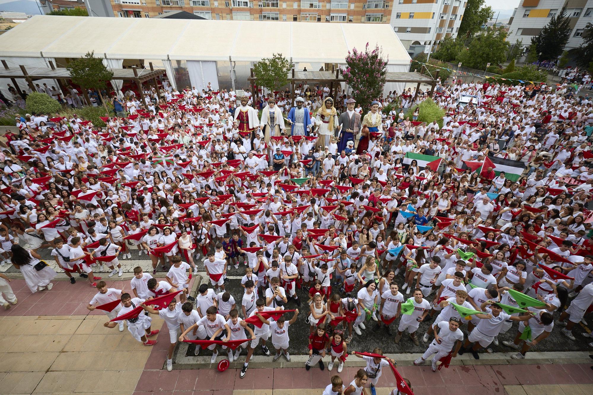 Fotos del chupinazo de fiestas de Noáin