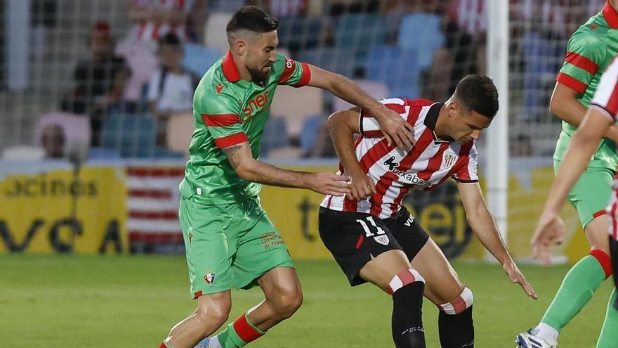 Moi Gómez se va lesionado y le realizarán pruebas