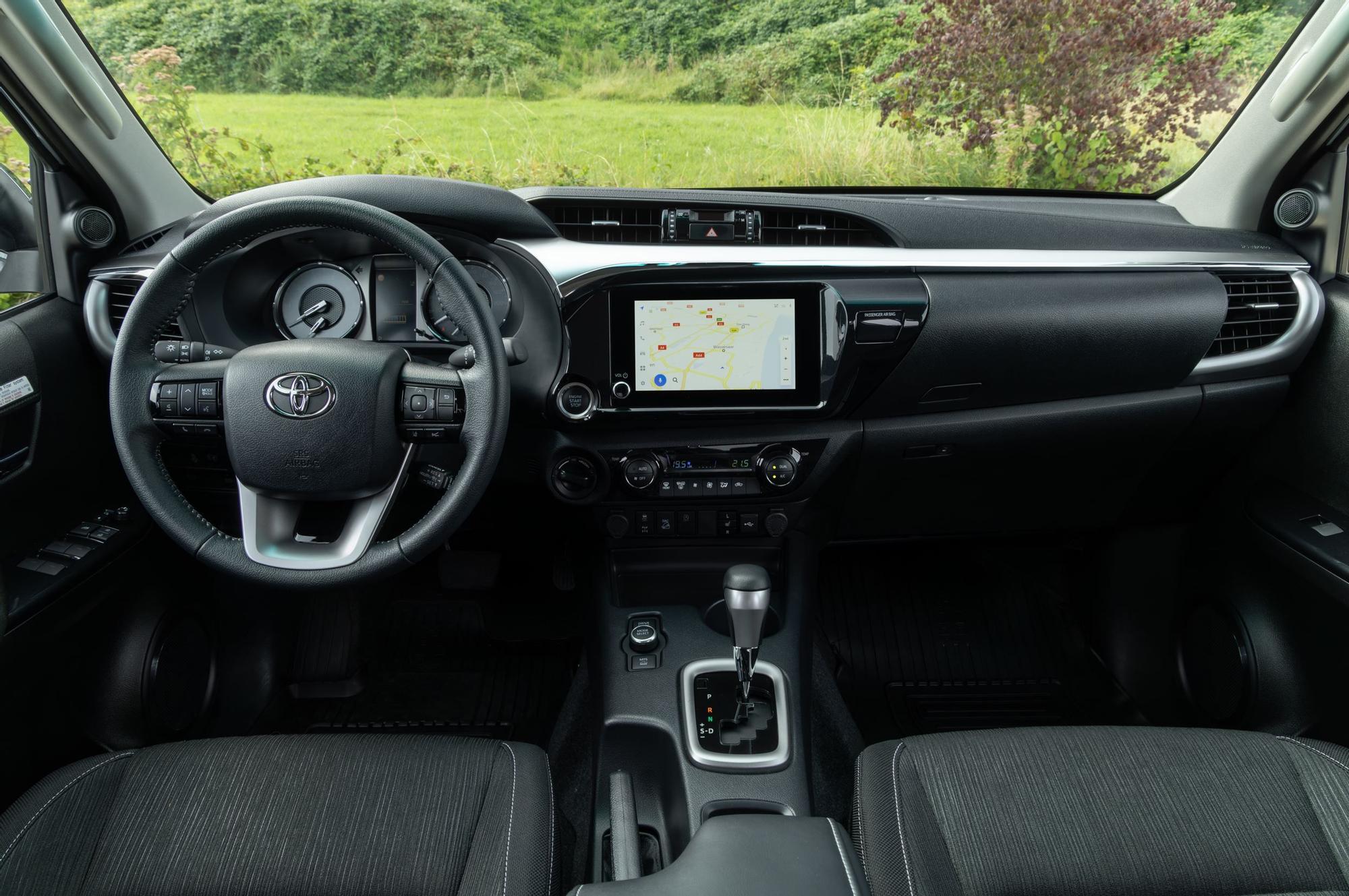 15 Toyota Hilux Mild Hybrid 48V.jpg