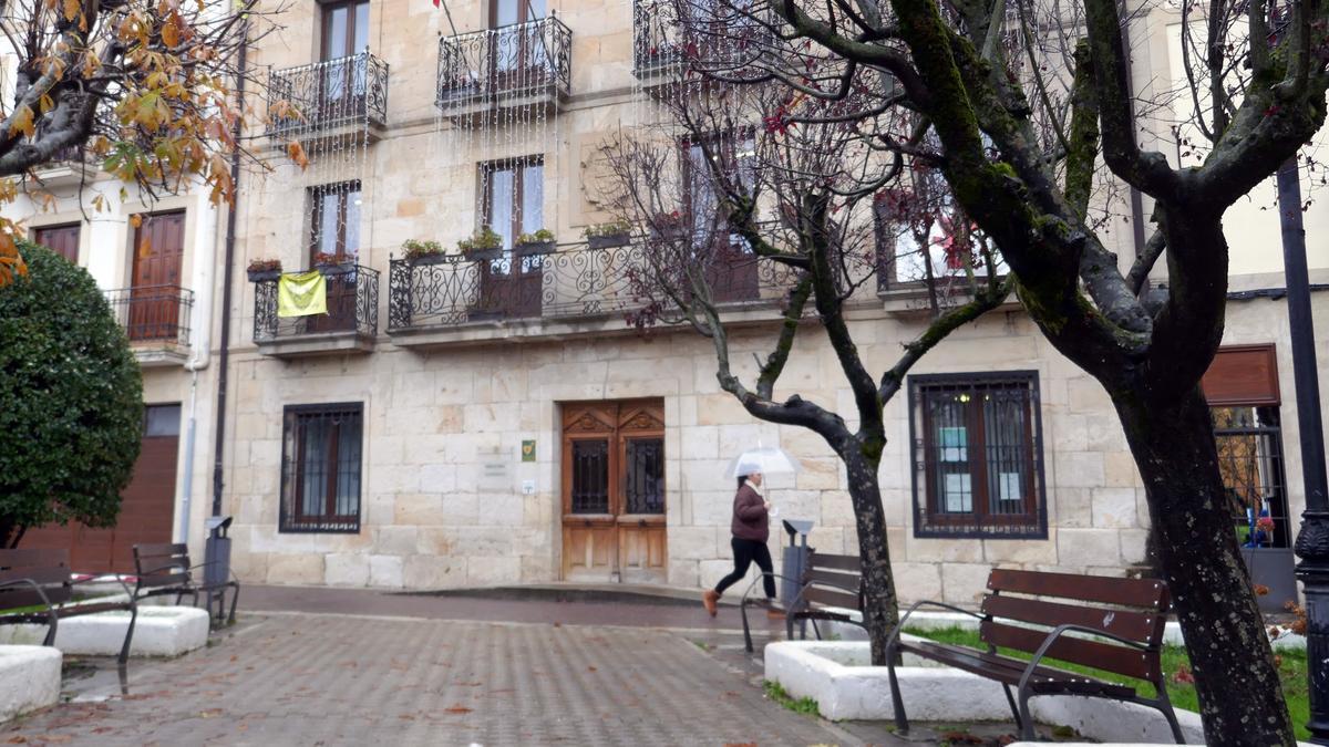 Aspecto exterior del Ayuntamiento de Altsasu.