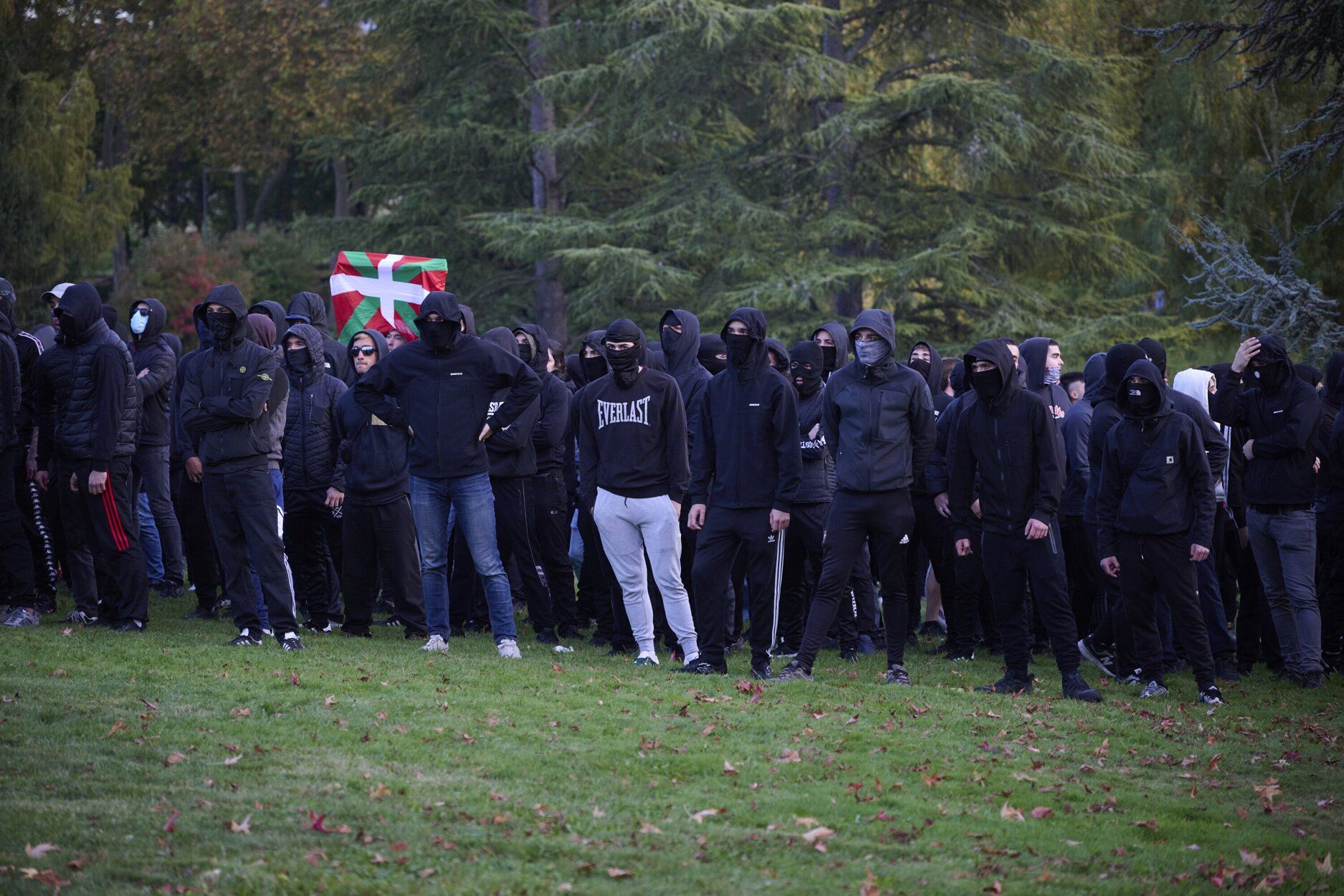 En imágenes | Altercados en la Universidad de Navarra tras la suspensión de un acto de Vito Quiles
