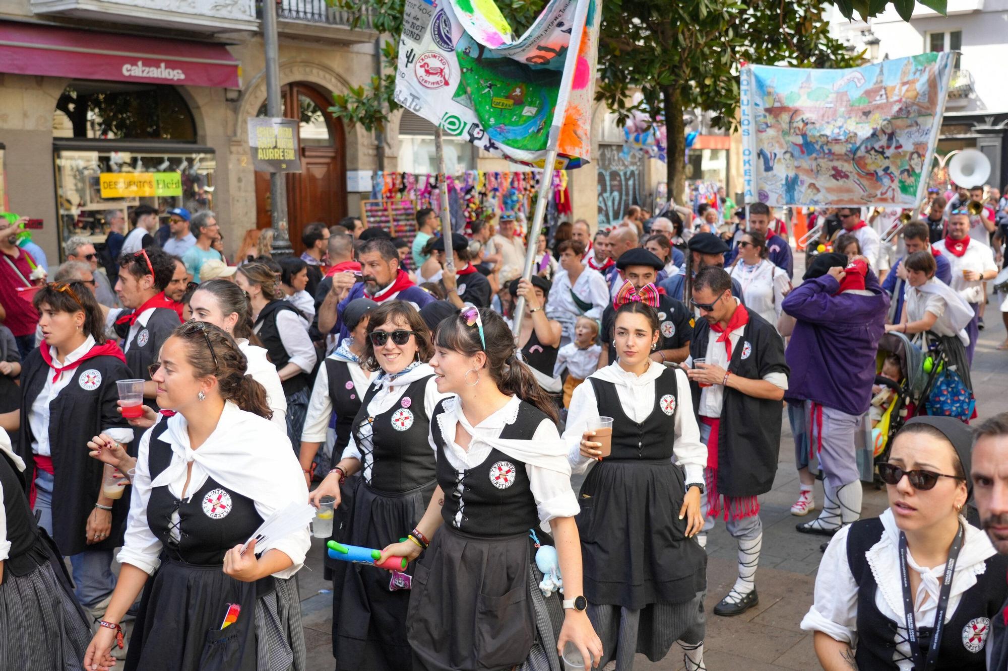 En imágenes: Blusas y neskas veteranos celebran su día grande en La Blanca