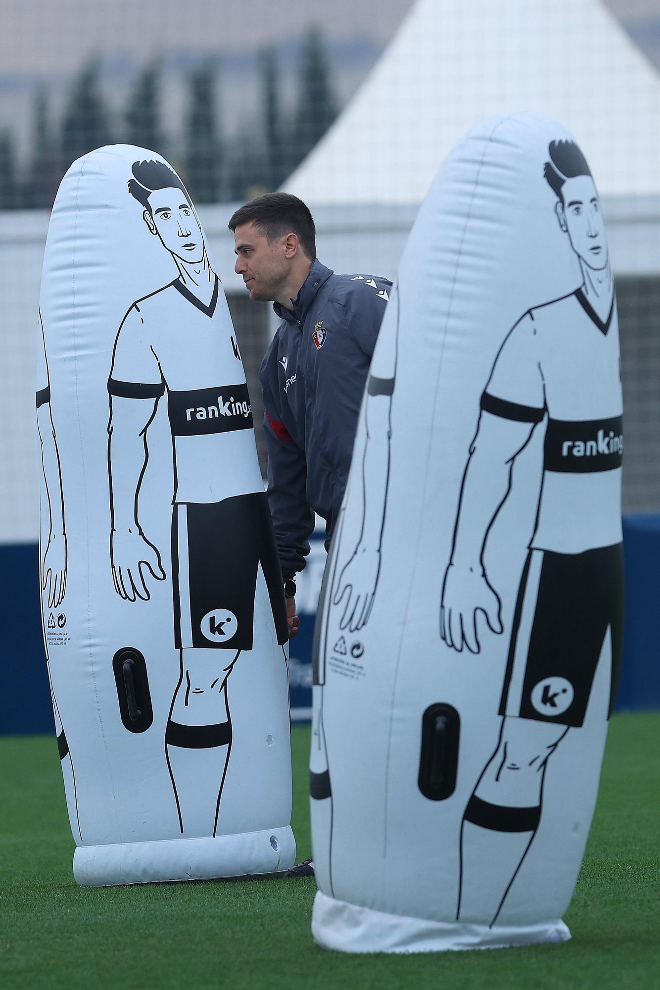 Fotos del entrenamiento de Osasuna (viernes 17 de octubre de 2025)