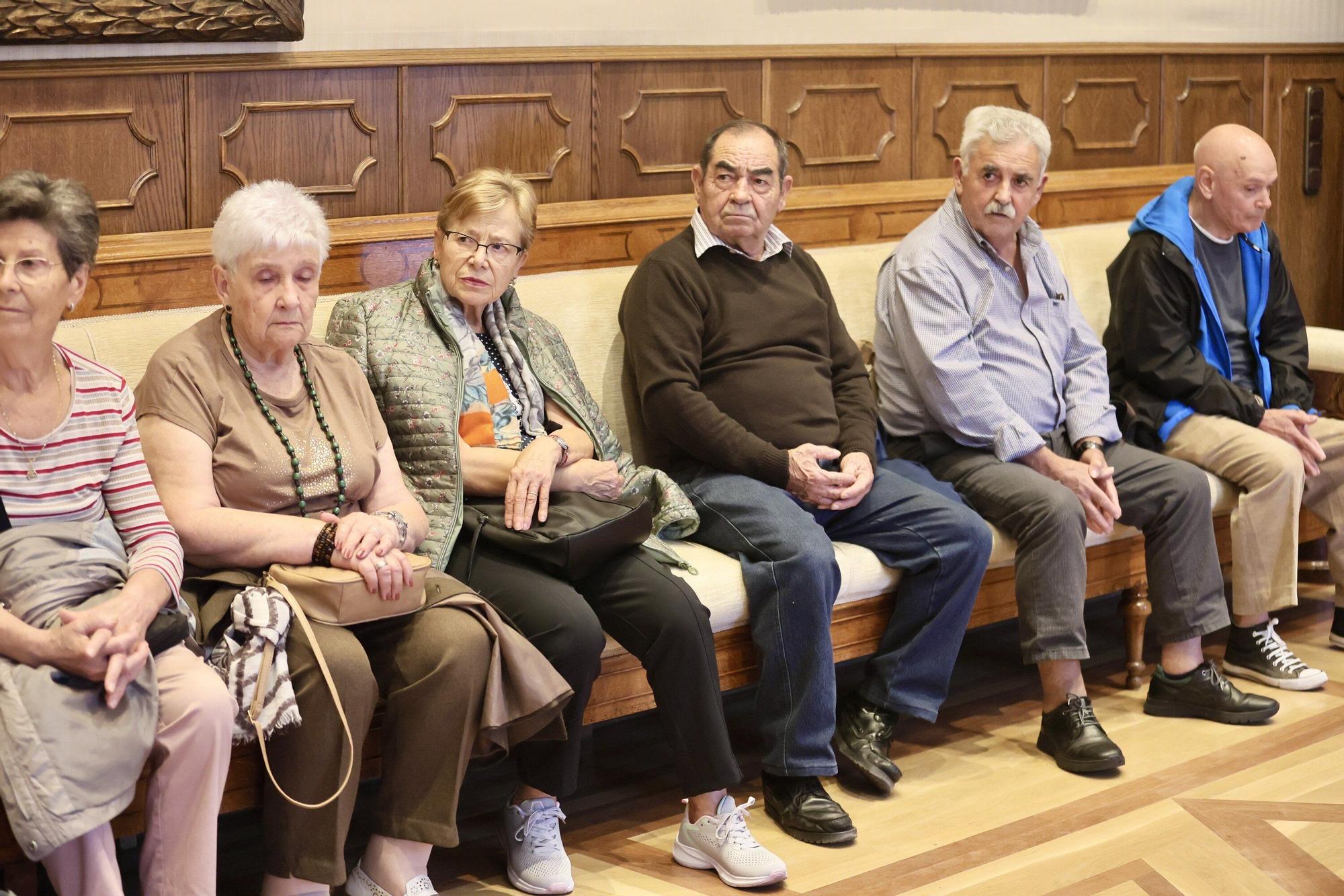 Acto de recuerdo del accidente del 26 de julio de 1974 en la sala de recepciones de la Casa
Consistorial