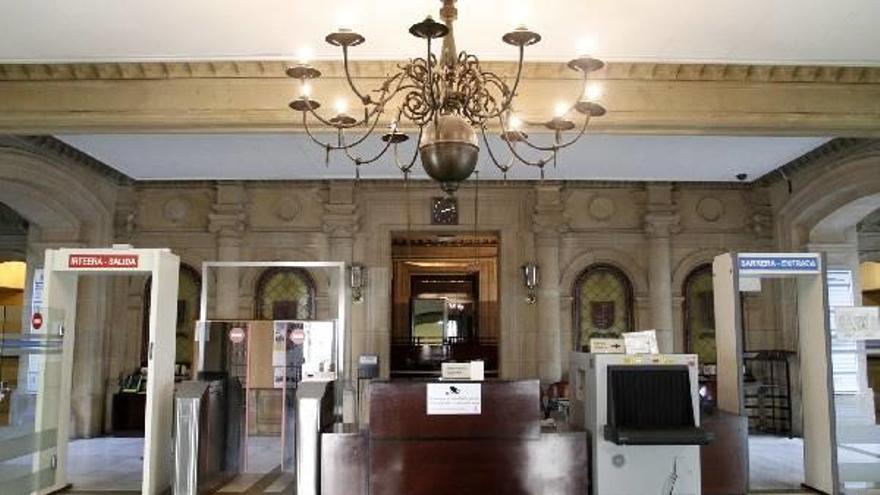 La seguridad de la Casa Consistorial vuelve a manos de la Guardia Municipal