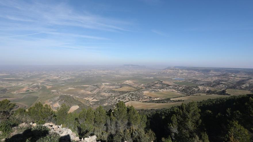 Vista de Bardenas desde el lugar donde se va a instalar