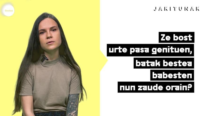 Letrak entzuten: diskoen liburuxken isilpeko historia