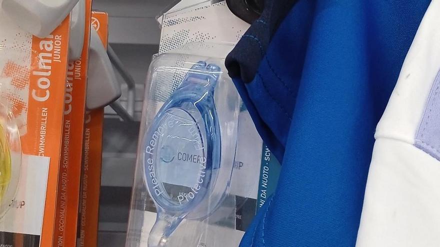 La antológica traducción que han hecho de unas gafas de bucear en un Decathlon