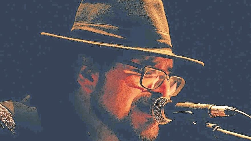 “Disko indartsu bat egitea otu zitzaidan, zuzenekoa, garrasi pixka bat egiteko”