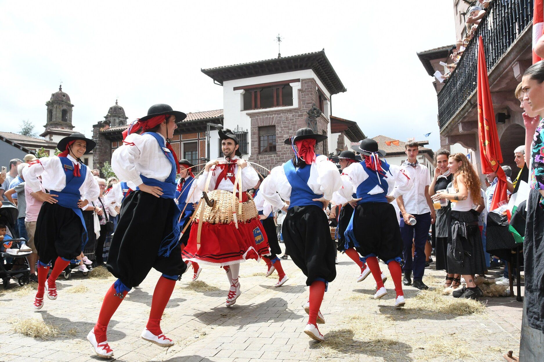 15 pueblos unidos en el Baztandarren Biltzarra