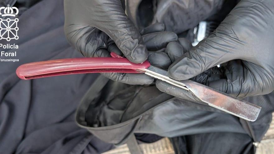 Detenido en Pamplona por cortarle con una navaja en la oreja a otro varón