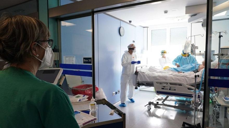 Euskadi reduce su presión hospitalaria con 92 pacientes covid en las UCI