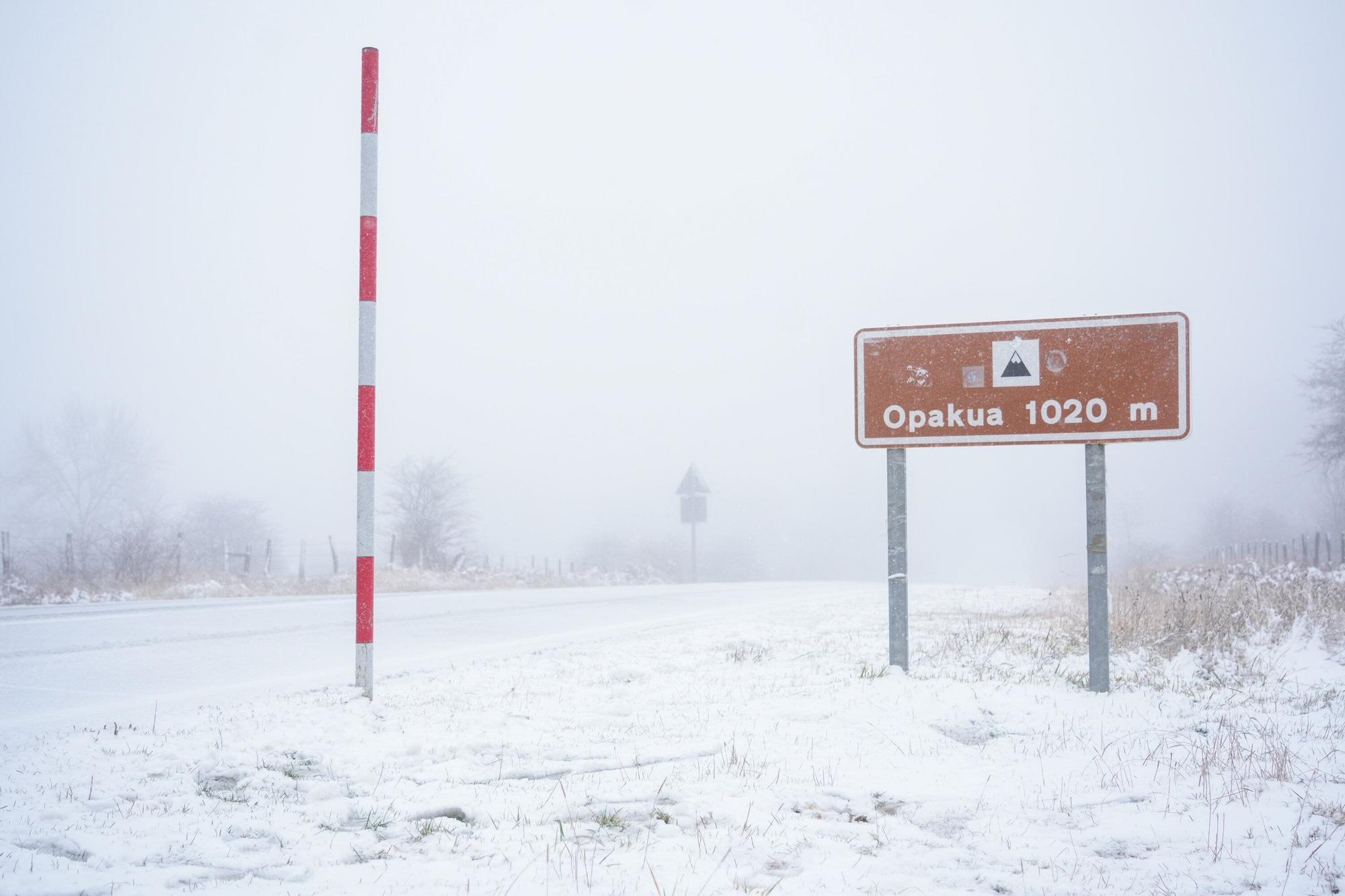 Las primeras nieves del otoño cubren Opakua